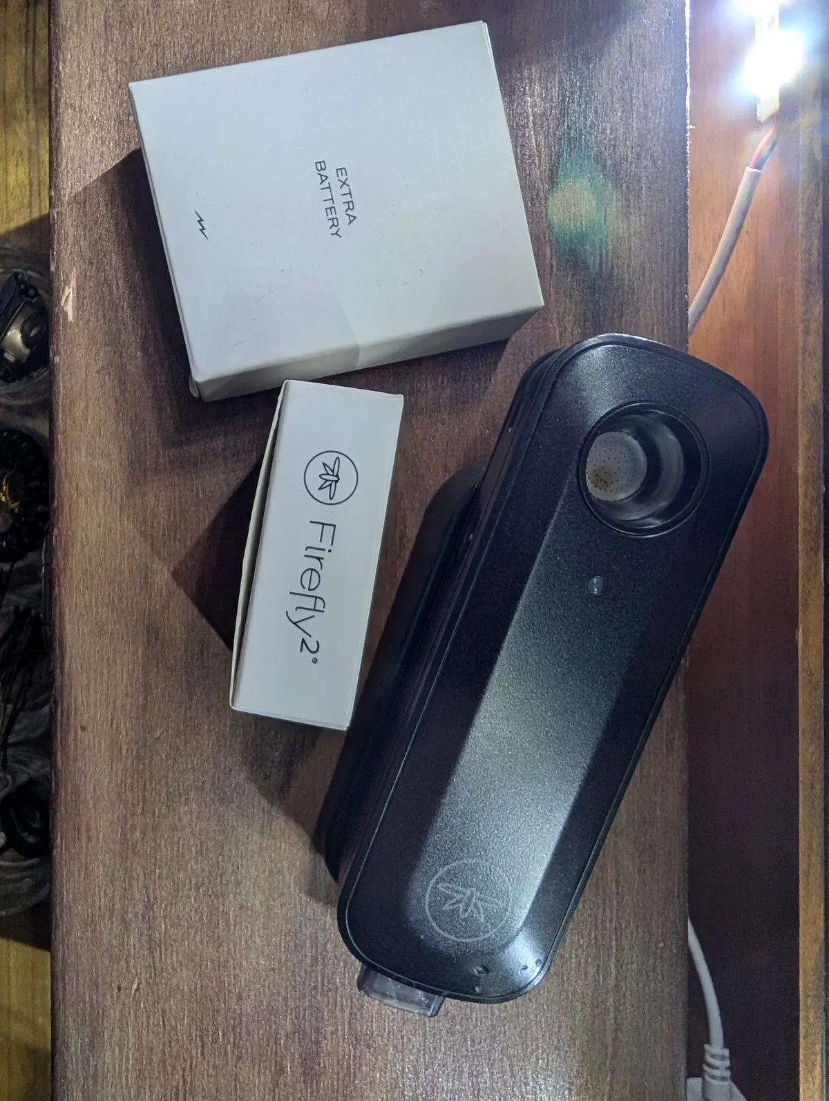 Firefly 2 Vaporizer gebraucht kaufen | Firefly 2 Bild 1 | VapoMarkt Firefly 2 Vaporizer gebraucht kaufen - Firefly 2 (akzeptabel), Produktfoto 1